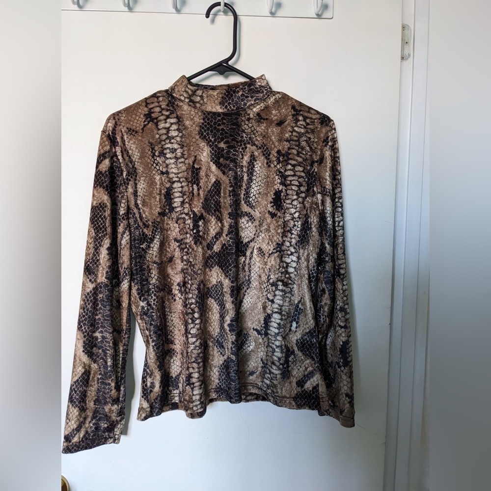 Velvet snake print turtle neck size medium made in Canada